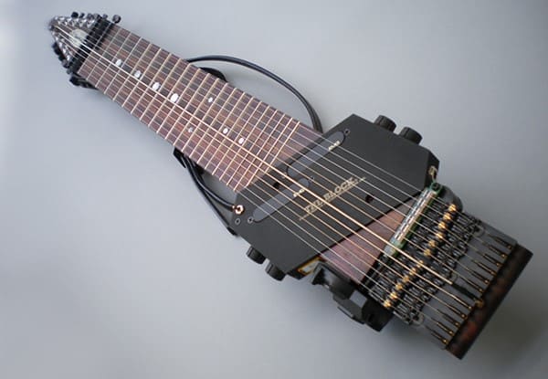 Los Instrumentos Más Extraños Utilizados en el Rock 7