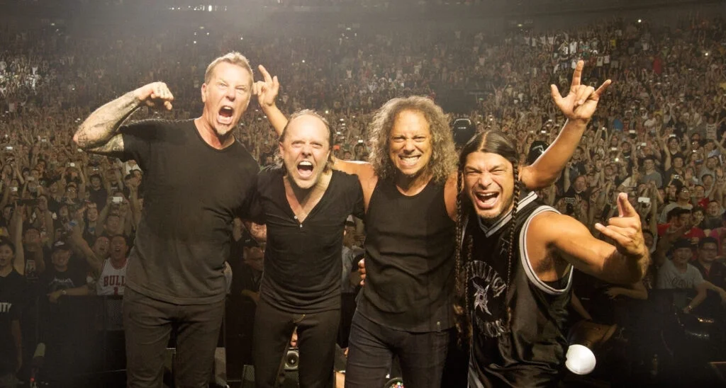 Metallica lanza el videoclip del clásico “(Anesthesia) Pulling Teeth” con fotos inéditas de Cliff Burton Metallica lanza el videoclip del clásico “(Anesthesia) Pulling Teeth” con fotos inéditas de Cliff Burton