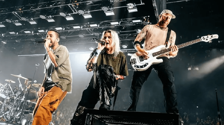 LINKIN PARK TOCA «OVER EACH OTHER» EN DIRECTO POR PRIMERA VEZ LINKIN PARK TOCA «OVER EACH OTHER» EN DIRECTO POR PRIMERA VEZ