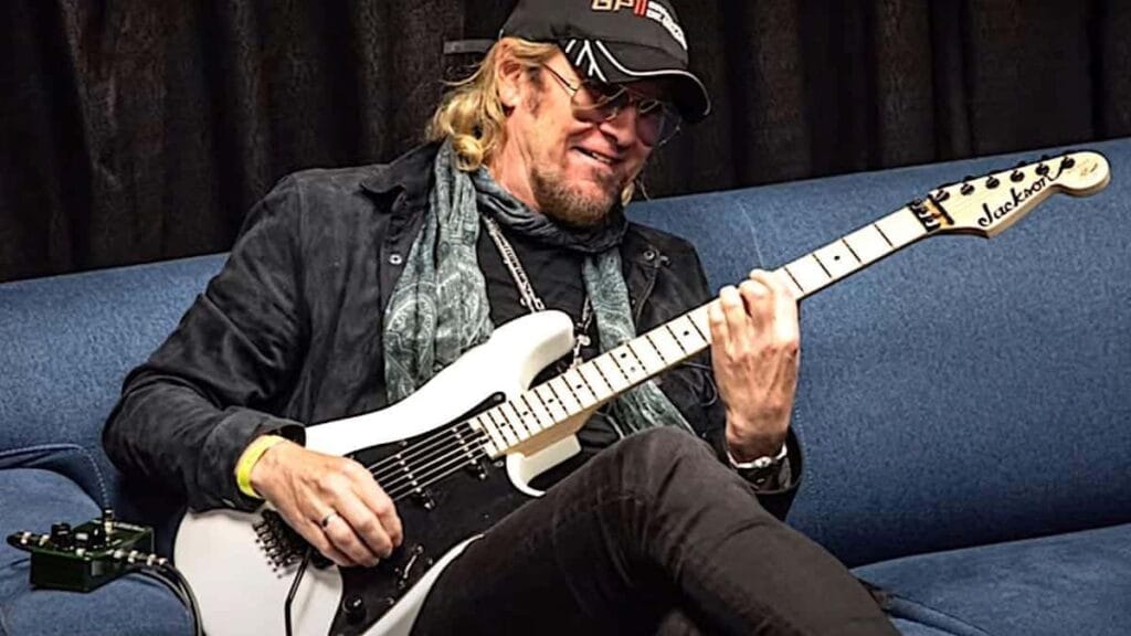 LA DOLOROSA PÉRDIDA DE ADRIAN SMITH (IRON MAIDEN) EN LOS INCENDIOS DE LOS ÁNGELES LA DOLOROSA PÉRDIDA DE ADRIAN SMITH (IRON MAIDEN) EN LOS INCENDIOS DE LOS ÁNGELES