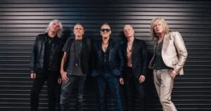 DEF LEPPARD VERSIONA EL “STAND BY ME” DE BEN E. KING: ASÍ SUENA